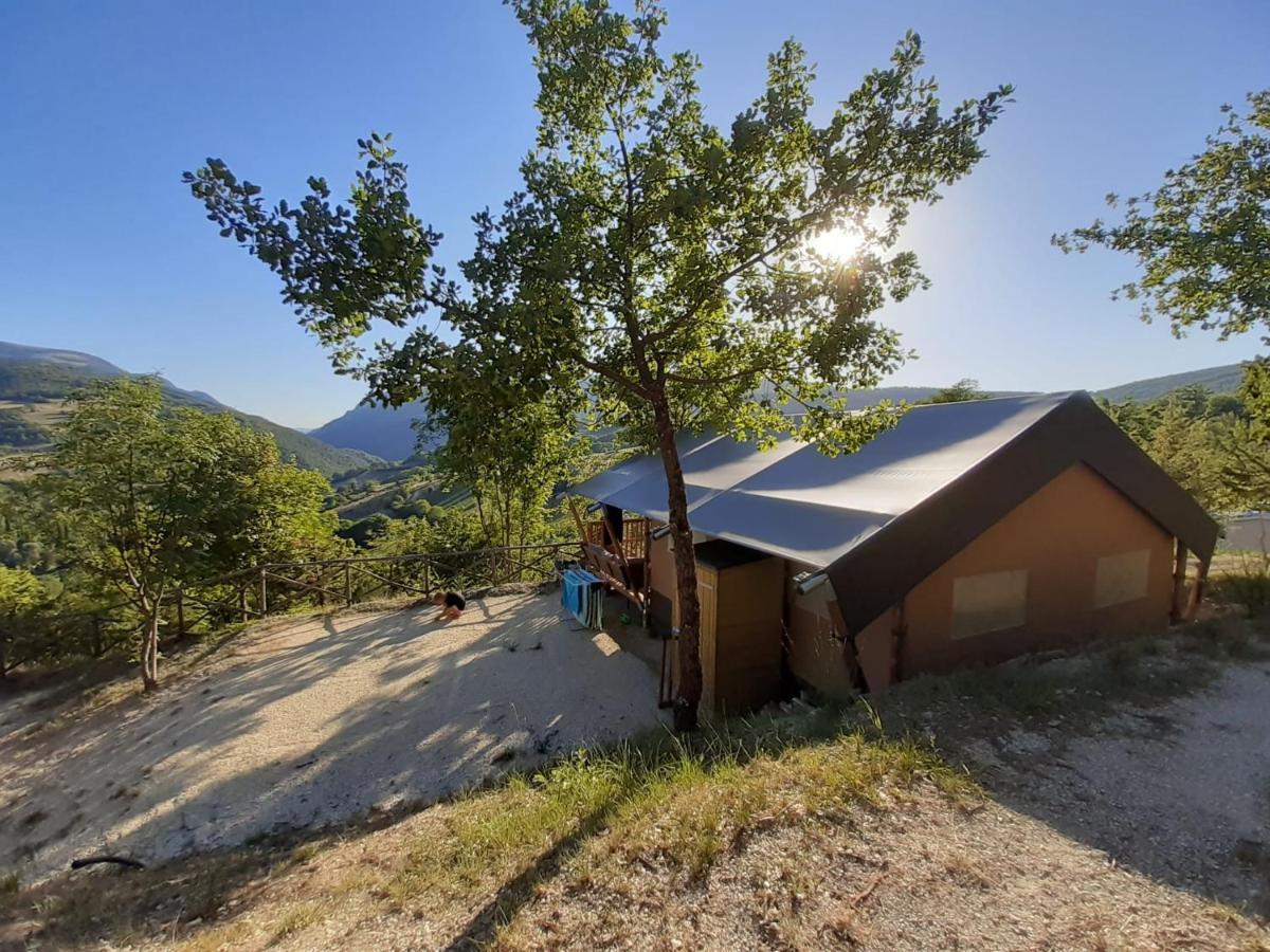Camping Villaggio Il Collaccio Preci Eksteriør billede