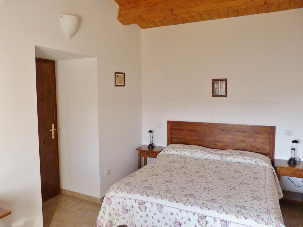 Camping Villaggio Il Collaccio Preci Eksteriør billede